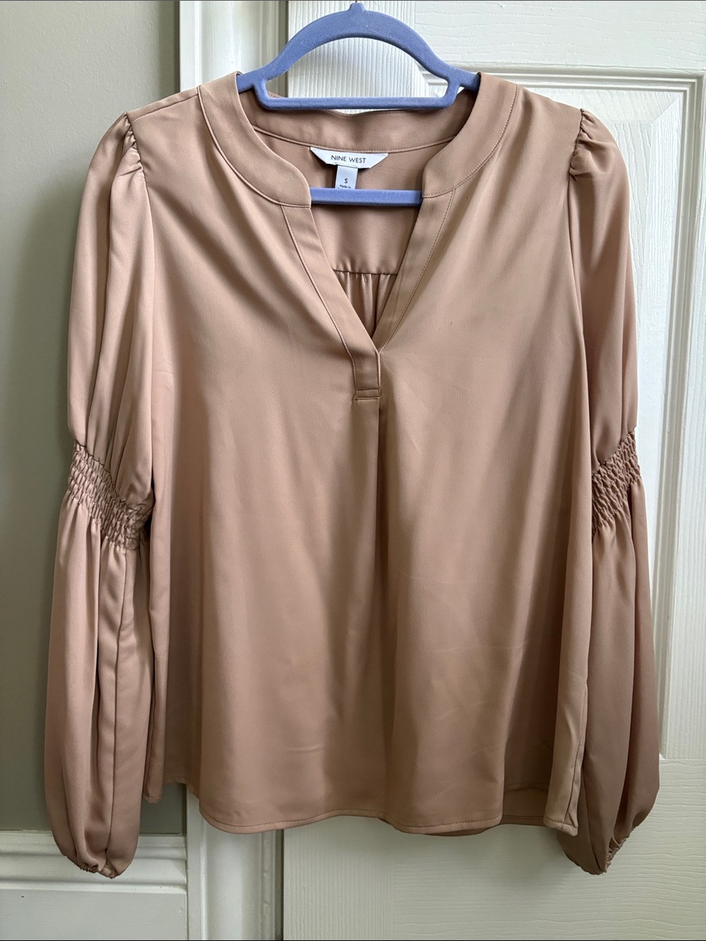 Nine West Taupe V-Neck Blouson Sleeve Top